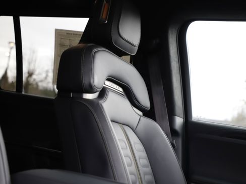 Used 2023 Rivian R1S Adventure image 10