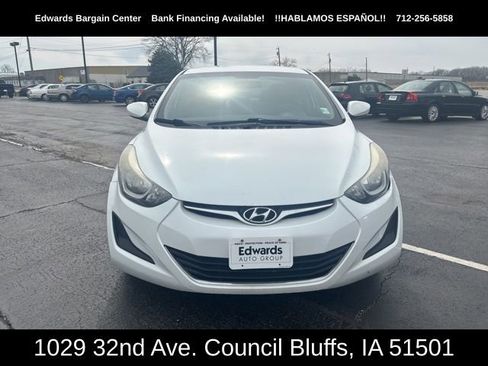 Used 2016 Hyundai Elantra SE image 3