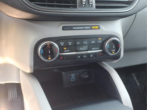 Used 2023 Ford Escape Active AWD/4WD image 17