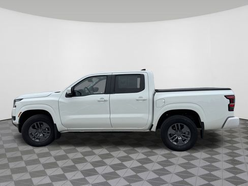 Certified 2025 Nissan Frontier SV w/ SV Convenience Package image 16