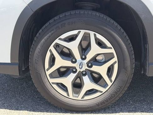 Used 2024 Subaru Forester Premium AWD/4WD image 10