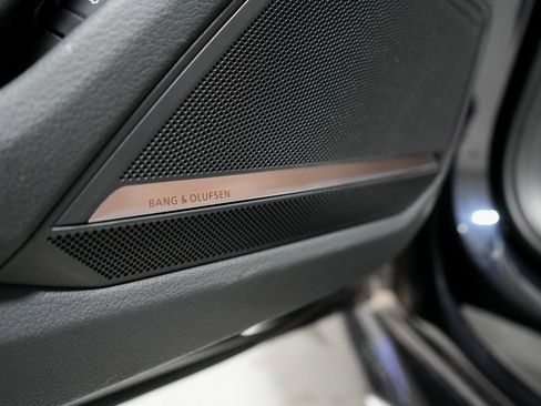 Used 2021 Audi RS 6 w/ Executive Package image 39