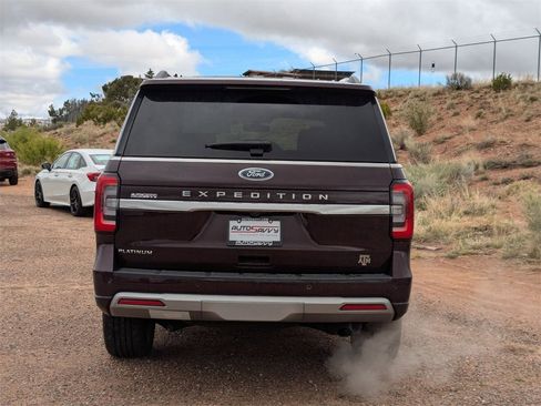 Used 2024 Ford Expedition Platinum image 7