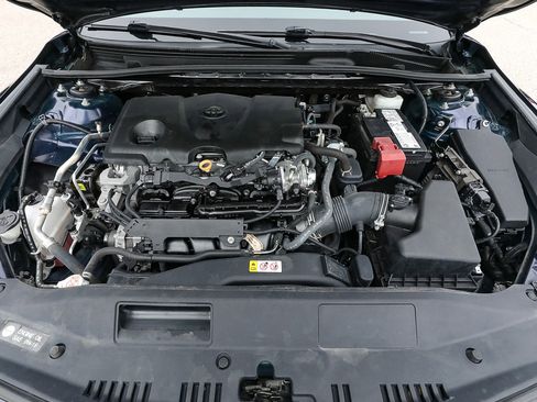 Used 2022 Toyota Camry LE FWD image 19