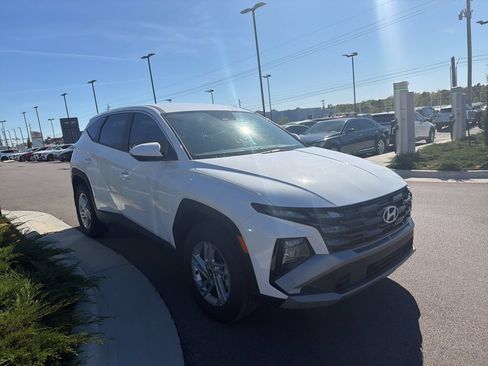 Certified 2026 Hyundai Tucson SE AWD/4WD image 3