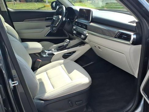 Used 2022 Kia Telluride EX w/ EX Premium Package FWD image 23