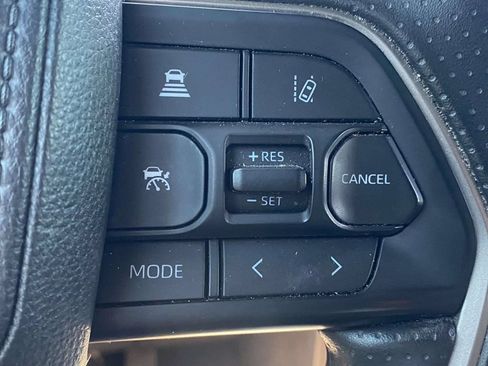 Used 2025 Toyota Tundra SR5 w/ SR5 Convenience Package AWD/4WD image 29