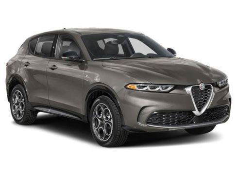 Used 2024 Alfa Romeo Tonale Veloce w/ Premium Interior Package AWD/4WD image 9
