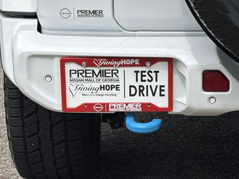 Used 2021 Jeep Wrangler Unlimited Sahara AWD/4WD image 30
