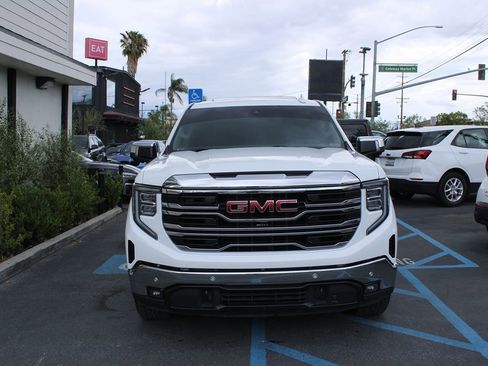 Used 2023 GMC Sierra 1500 SLT w/ SLT Premium Package image 2