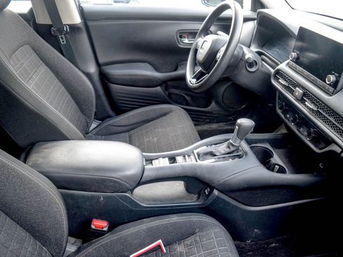 Used 2023 Honda HR-V LX image 8