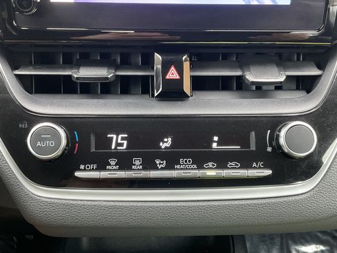 Used 2024 Toyota Corolla LE FWD image 16