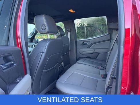 Used 2025 Chevrolet Colorado ZR2 w/ Technology Package image 14