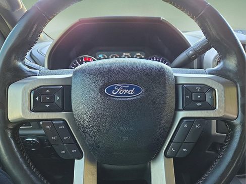Used 2019 Ford F250 Platinum AWD/4WD image 24