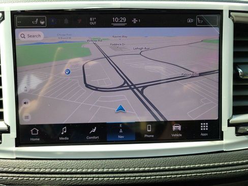 New 2022 Chrysler Pacifica Touring-L w/ Uconnect Theater Family Group image 25