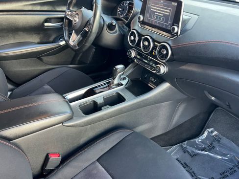 Certified 2024 Nissan Sentra SR FWD image 17