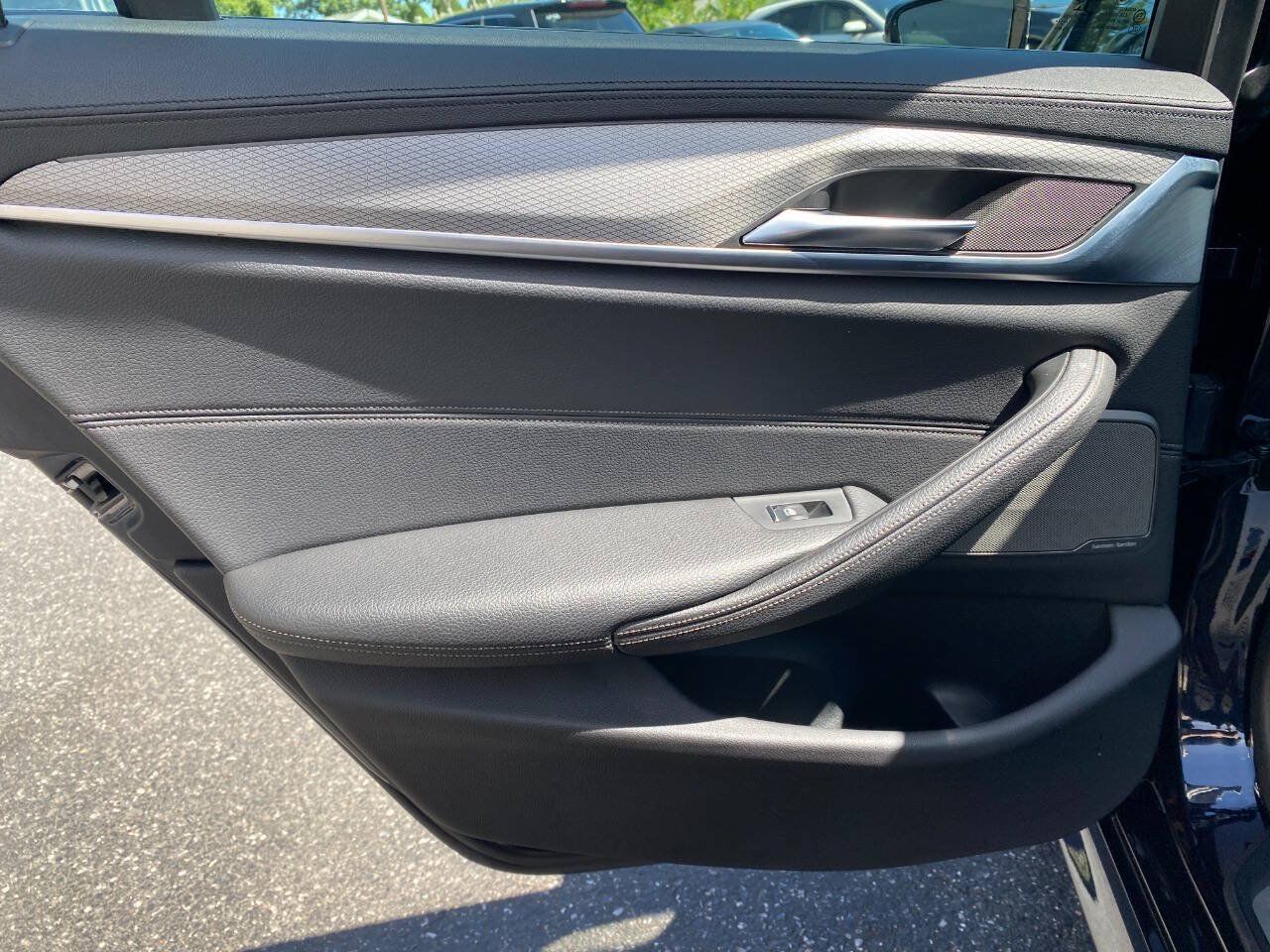 Used 2018 BMW 530i xDrive AWD/4WD image 24