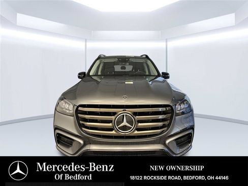 Used 2026 Mercedes-Benz GLS 580 4MATIC image 8