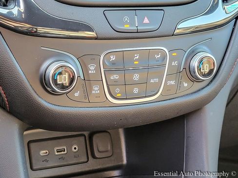 Used 2024 Chevrolet Equinox RS image 20