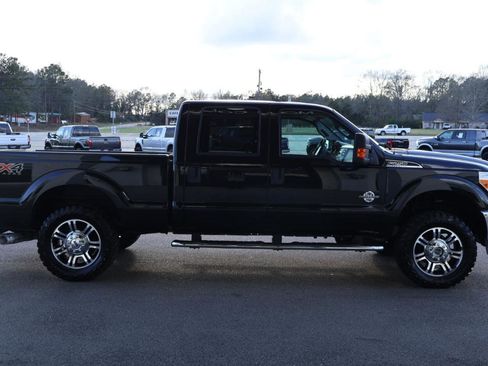 Used 2015 Ford F250 XLT w/ XLT Value Package image 4