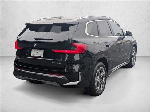 Certified 2025 BMW X1 xDrive28i w/ Convenience Package AWD/4WD image 5