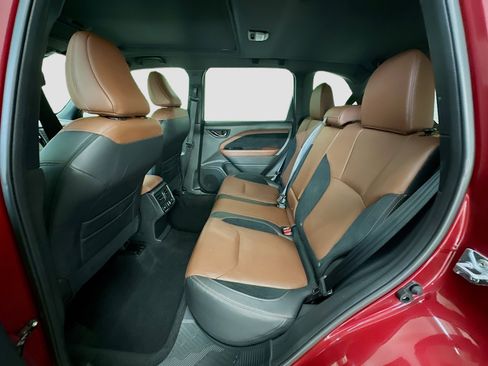 Used 2025 Subaru Forester Touring image 30