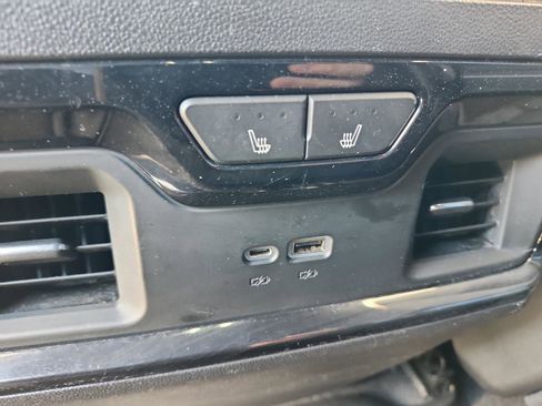 Certified 2022 GMC Sierra 1500 AT4X image 16