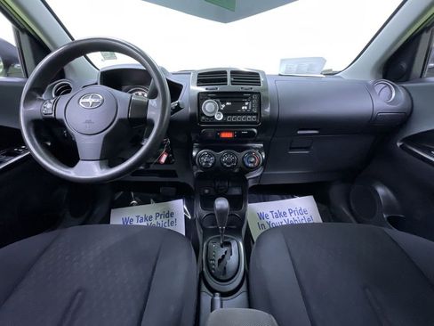Used 2010 Scion xD image 17
