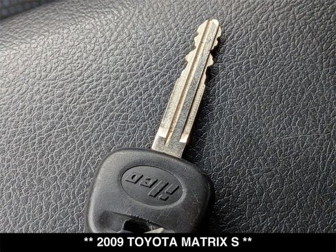 Used 2009 Toyota Matrix S image 24
