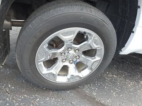 Used 2019 RAM 1500 Big Horn AWD/4WD image 46