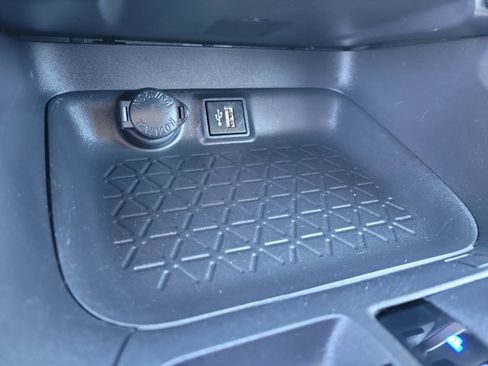 Used 2024 Toyota RAV4 LE image 11