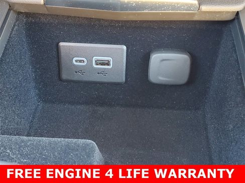 Used 2024 Cadillac XT4 Luxury w/ Cold Weather Package image 26