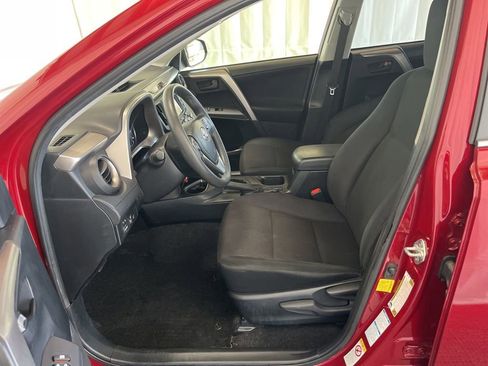 Used 2018 Toyota RAV4 LE w/ All Weather Liner Package AWD/4WD image 3