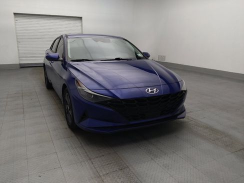 Used 2021 Hyundai Elantra SEL w/ Convenience Package FWD image 14