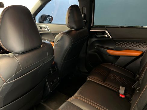 Used 2022 Mitsubishi Outlander SEL AWD/4WD image 19