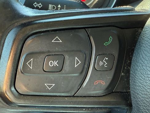 Used 2019 Jeep Wrangler Unlimited Sport S AWD/4WD image 18