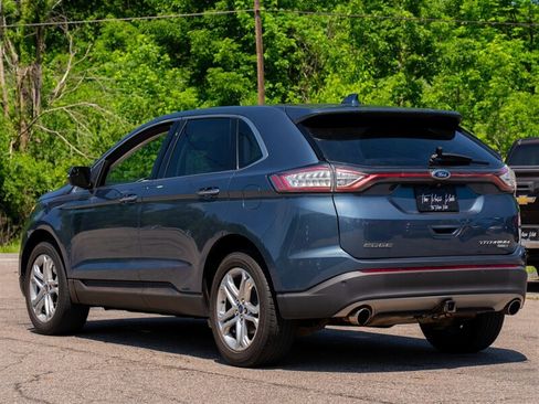 Used 2018 Ford Edge Titanium w/ Equipment Group 301A AWD/4WD image 7