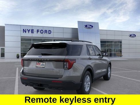New 2026 Ford Explorer Active image 8