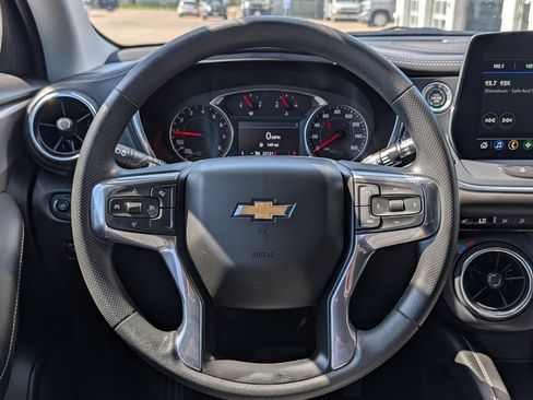 Certified 2025 Chevrolet Blazer LT AWD/4WD image 12