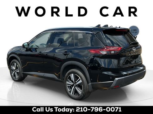 Used 2025 Nissan Rogue SL w/ Tech Package AWD/4WD image 5