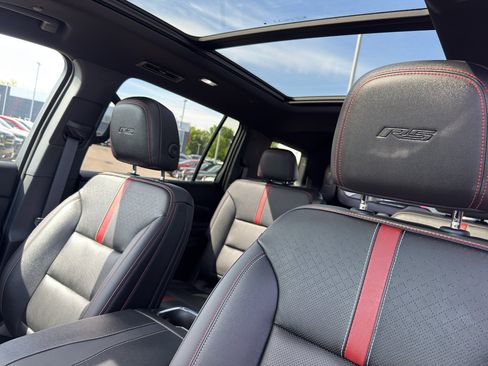 Certified 2024 Chevrolet Traverse RS AWD/4WD image 28