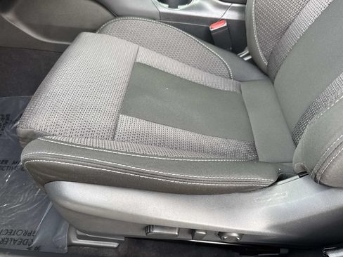 Used 2025 Subaru Outback Premium AWD/4WD image 24
