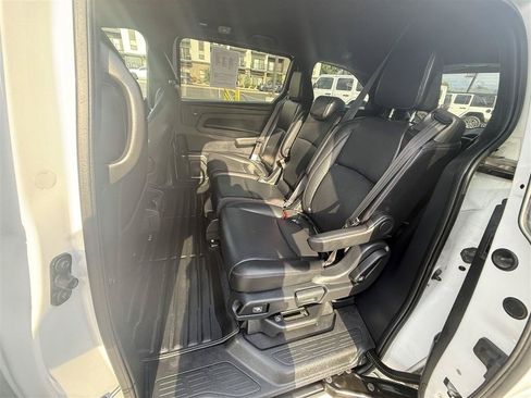 Used 2025 Honda Odyssey Sport-L image 16