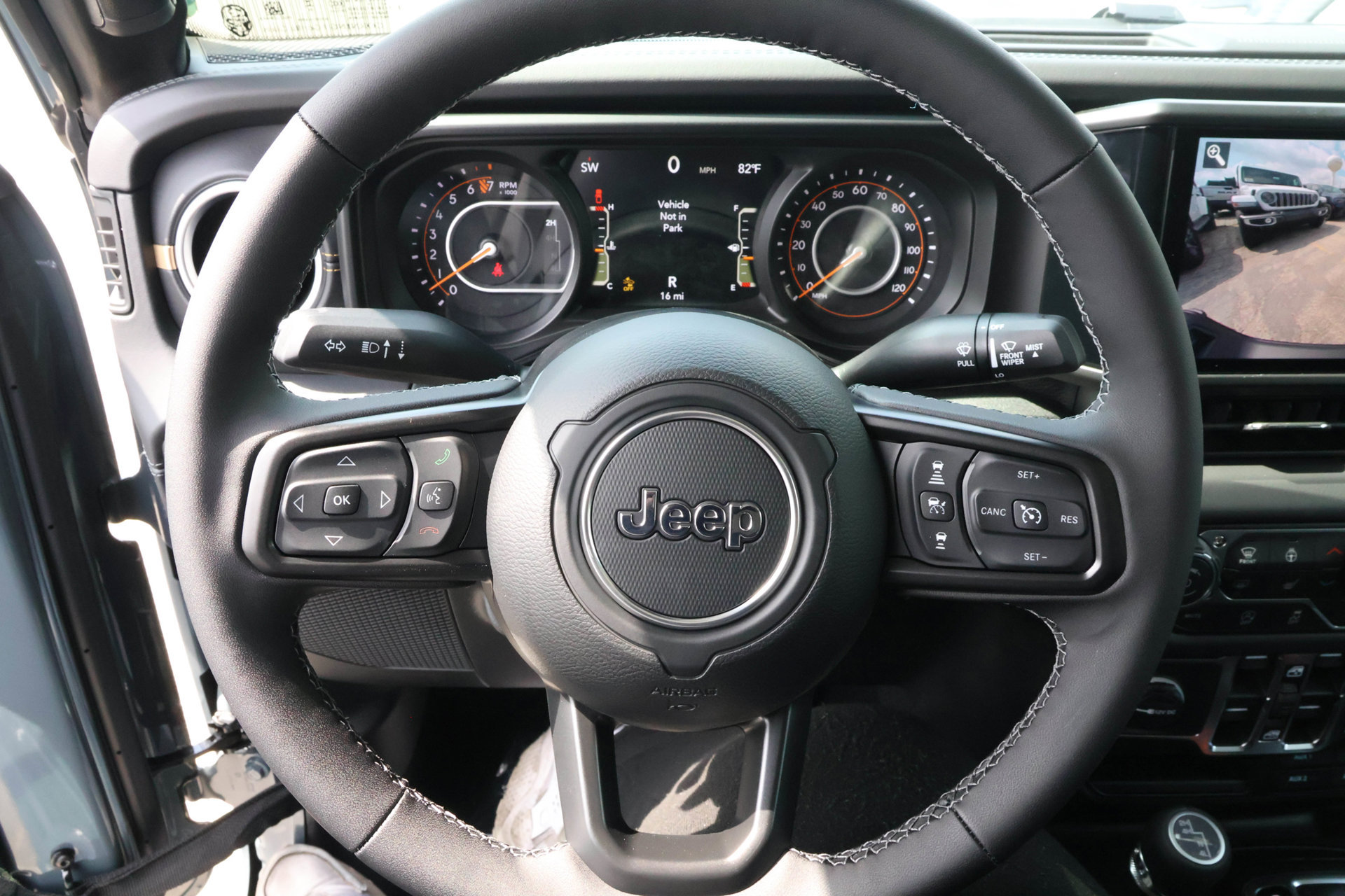 New 2026 Jeep Gladiator Sport AWD/4WD image 33