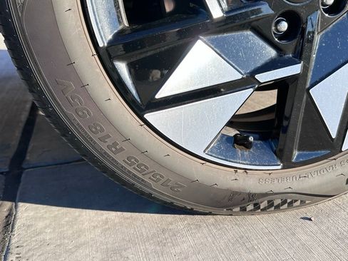 Used 2025 Hyundai Kona SEL image 6