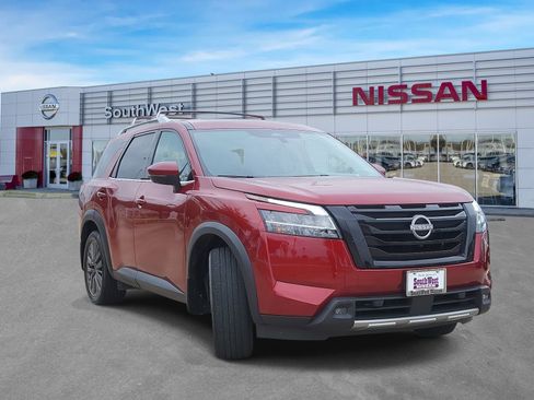 Certified 2023 Nissan Pathfinder SL w/ SL Premium Package image 4