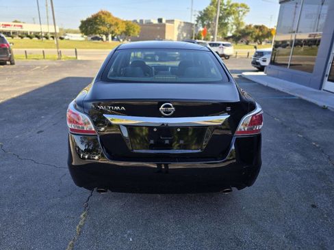 Used 2015 Nissan Altima 2.5 S image 9