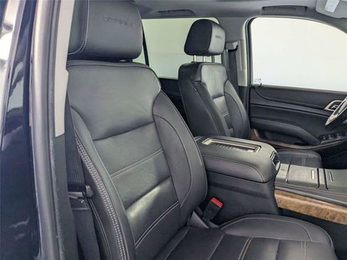 Used 2020 GMC Yukon XL Denali w/ Open Road Package AWD/4WD image 32