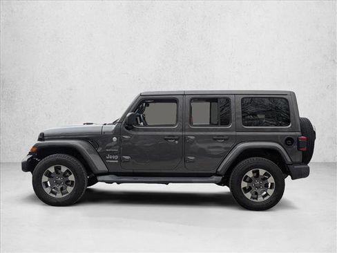 Used 2018 Jeep Wrangler Unlimited Sahara image 8