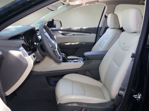 New 2026 Cadillac XT5 Premium Luxury image 12